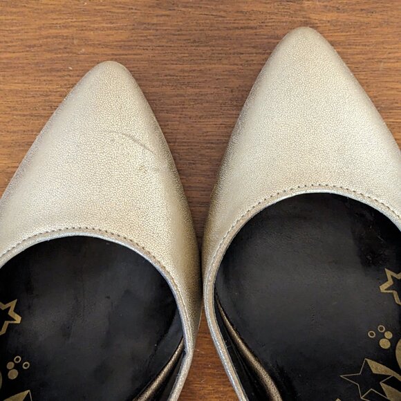 Brash D'Orsay Pumps - Picture 5 of 9